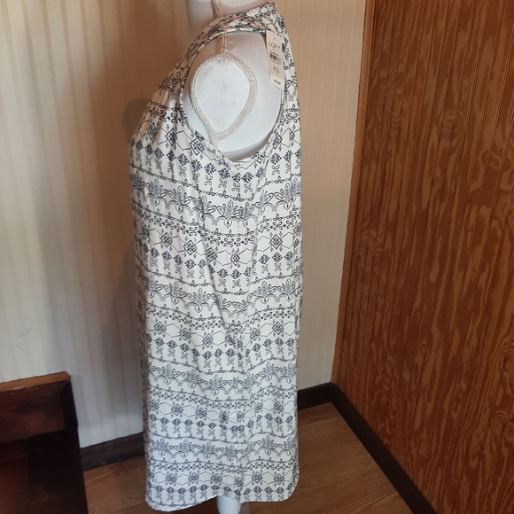 NWT Loft Sleeveless Lightweight Pullover Dress White and Navy Horizontal Print - Picture 3 of 9